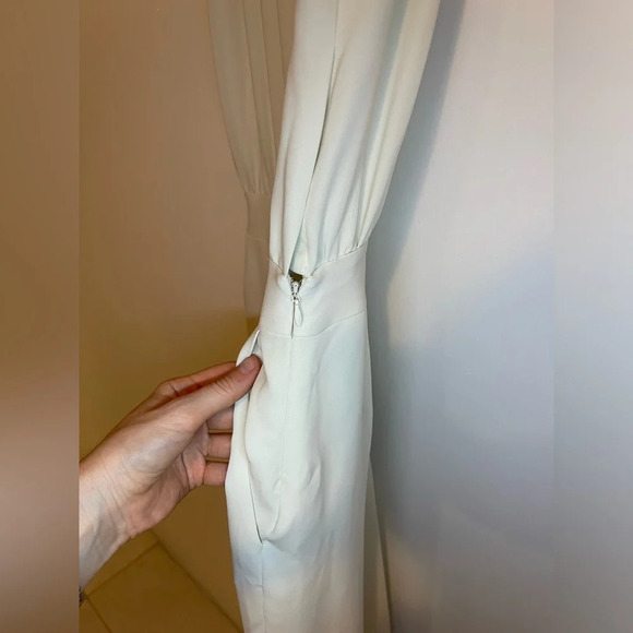 Aritzia Babaton Belmondo Jumpsuit Silvertip Sleeveless crew neck ivory size 00 - Picture 5 of 12